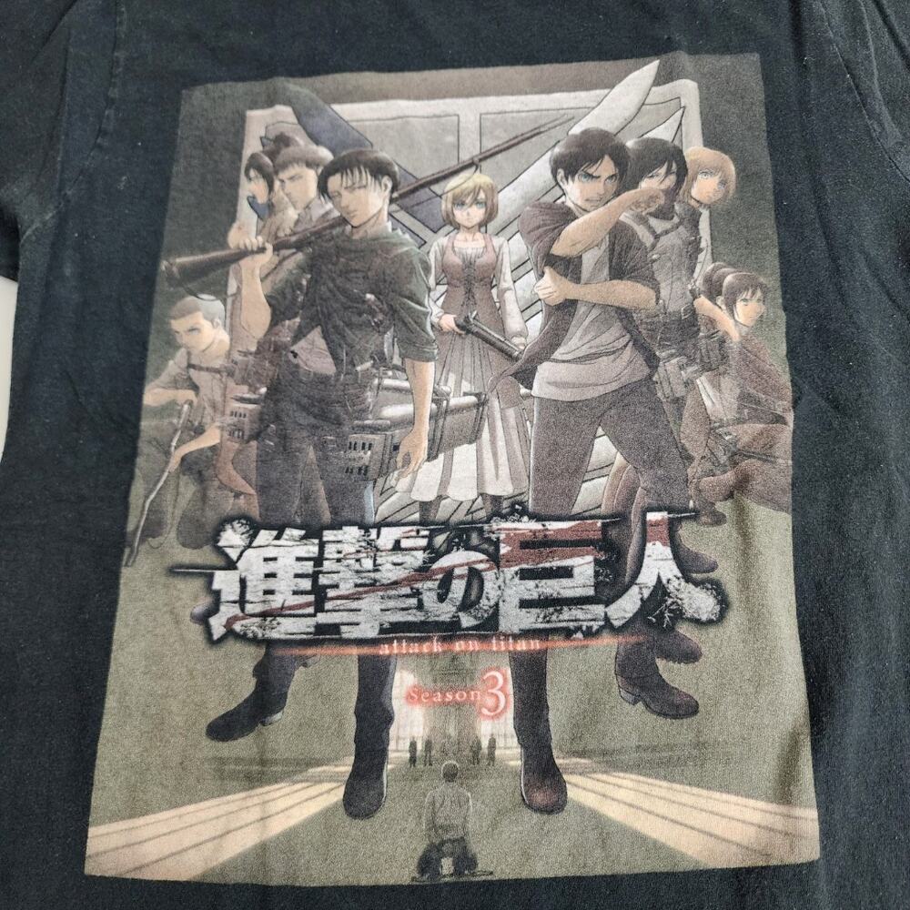 Attack on Titan Season 3 Anime TV Series Dual Sided Black Tee Shirt Men's Size M